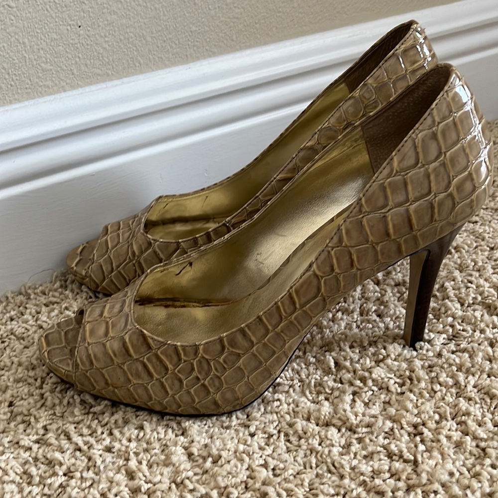 Nine West beige heels 10m